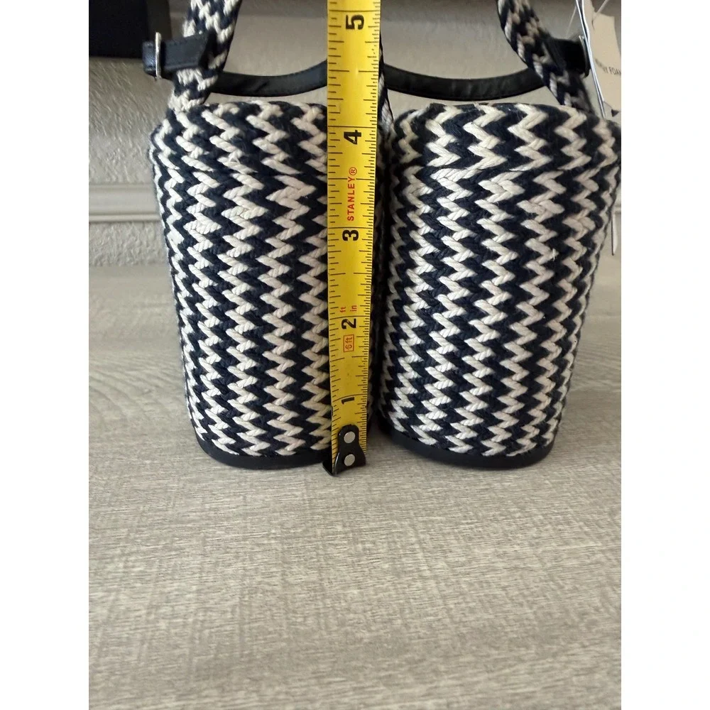 Universal Thread Madeline Platform Sandals Black White Woven Block Heel 8 NEW
